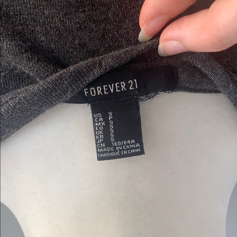 Adorable Gray Forever 21 Sweatshirt with Jewels S - Picture 8 of 8